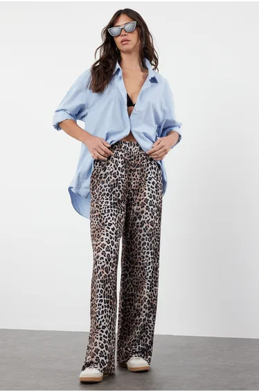 Leopard Printed Wide Leg/Relaxed Fit High Waist Stretch Trousers