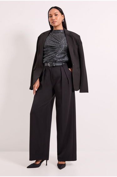 Curved seam Ruched Top