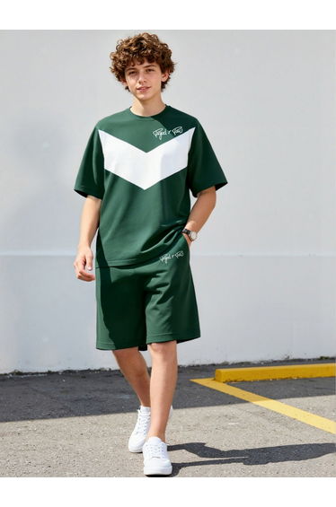 Men Color Block Round Neck T-Shirt and Shorts Co-Ords