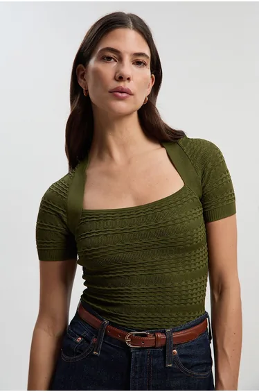 توب كارين ميلين أخضر محبوك بأكمام قصيرة
