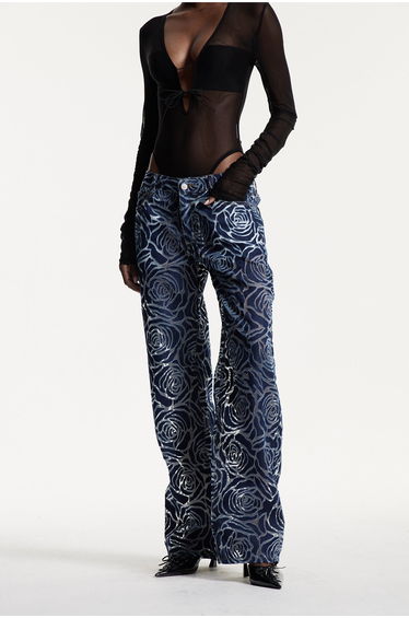 Chlodulf Flower Cutout Jeans In Deep Blue