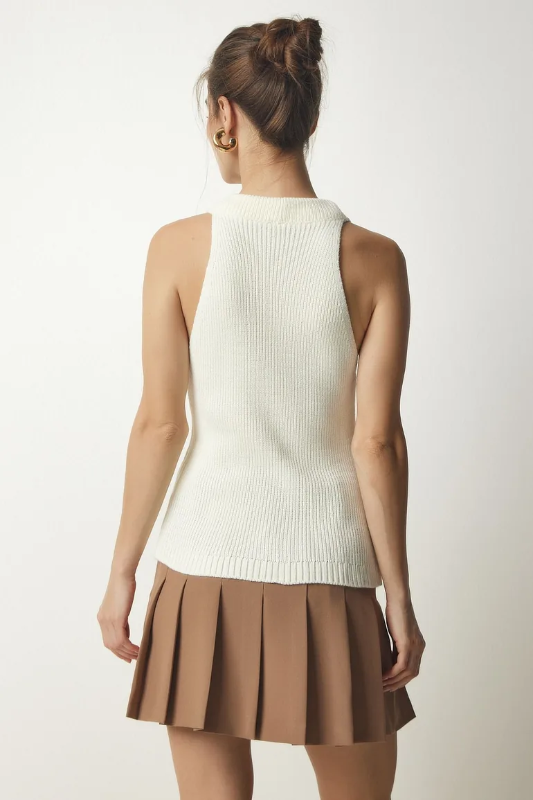 Women's Ecru Halterneck Buttons Knitwear Vest - 4