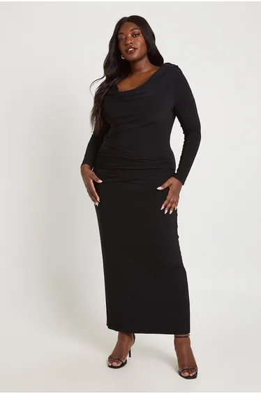 فستان ماكسي بقصة مستقيمة بأكتاف مكشوفة لون أسود - للمقاسات الكبيرة