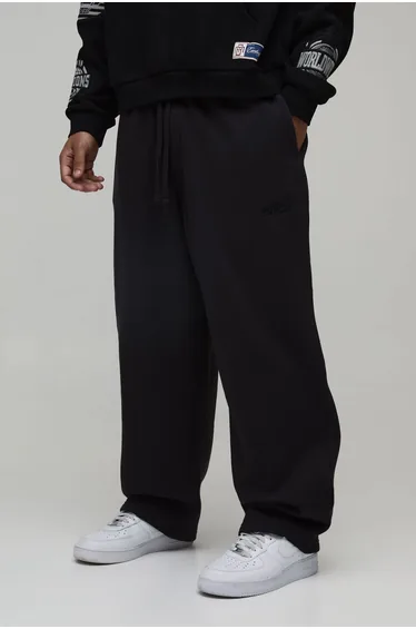 بنطلون رياضة بوهو مان أسود بقصة عريضة