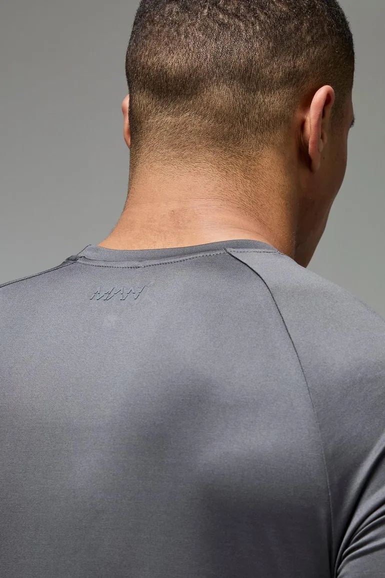 Man Active Lightweight Essentials Gym Regular Fit Raglan T-shirt - 2