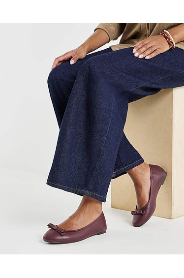 Classic Ballerina Bow Shoe Extra Wide