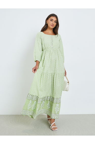 Women Green Floral Print Tiered Maxi Dress