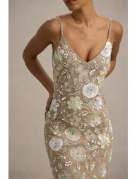 فستان ماكسي بحمالات رفيعة مزين بأحجار بنقشة أزهار مزين بأحجار - 5