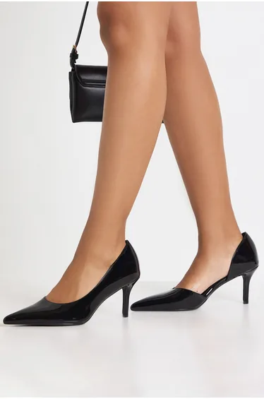 حذاء كورت لميع بفتحات - أسود