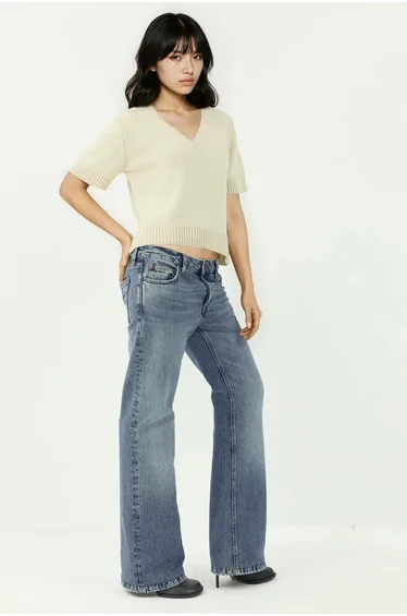 V-Neck Short Sleeve Knit Sweater