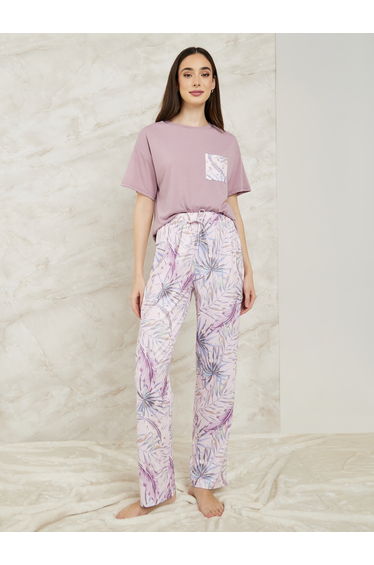 Leafy Palm Pocket T-Shirt and Pyjama Set