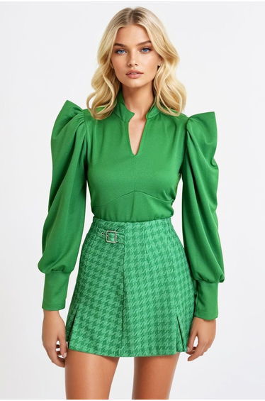 Women's Green Prevailing Collar Princess Sleeve Woven Crop Blouse