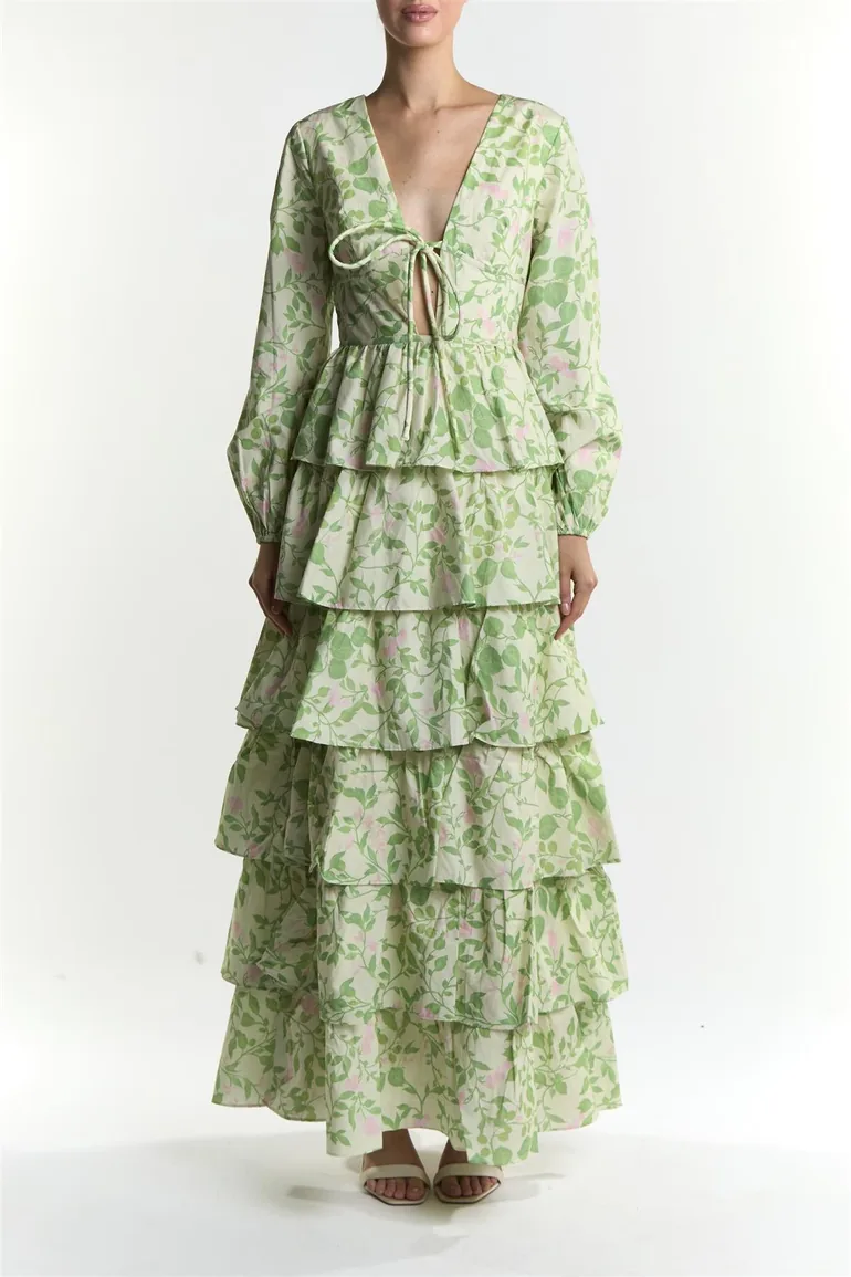 true decadence green dress Green Vine Floral Samira Long Sleeve Tiered Maxi-Dress True Decadence Multicolour : Premium Dresses : VogaCloset Oman
