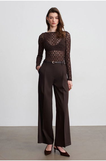 Dilvin Slim Fit Lace Boat Neck Blouse