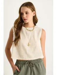 LUCCI Linen Blend Cropped Crew Neck Blouse - 3