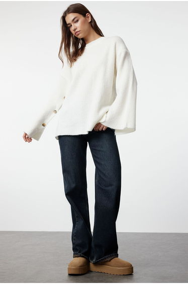 Ecru Buttoned Soft Textured Knitwear Sweater
