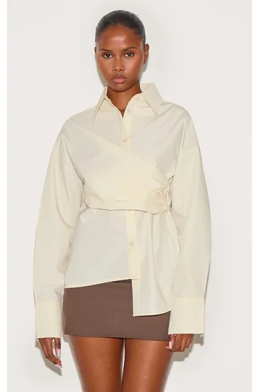 قميص بثنيات لون أصفر