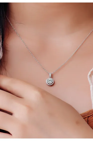 Round Cut Moissanite Diamond Necklace