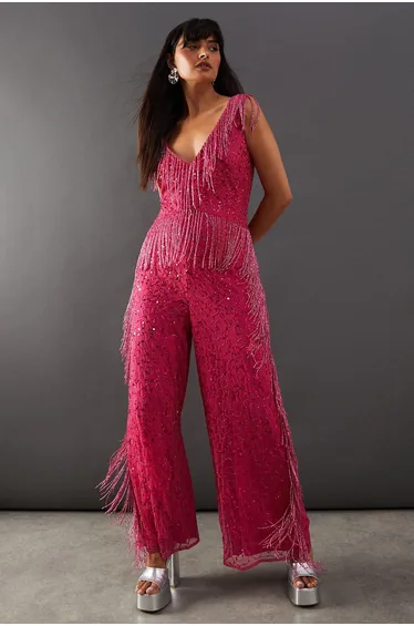 جمبسوت بياقة عميقة بشراشيب مزين يدويا بالأحجار والترتر مزين بالترتر