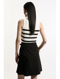 Buckle Detail Pleated Mini Skirt - 5