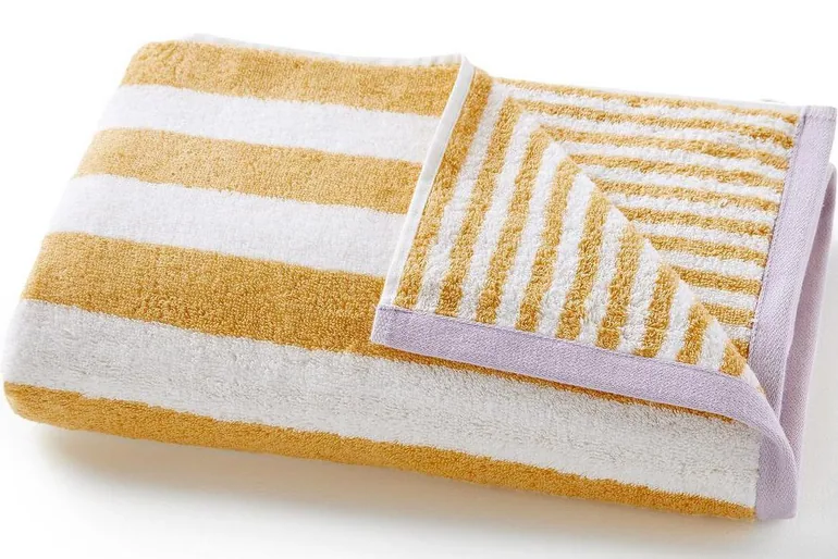 منشفة إستحمام قطن مخططة