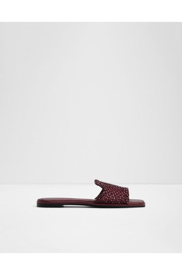 Bessy / Flat Sandals