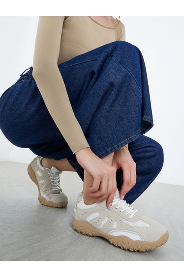 Lace Insert Spike Sole Sneakers