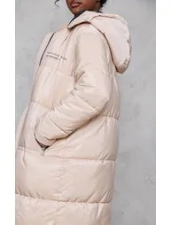 PRETTYLITTLETHING Stone Text Front Maxi Puffer Coat - 3