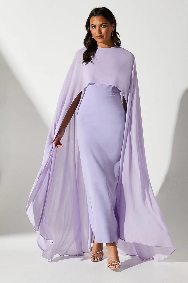 فستان ماكسي بأكمام كاب