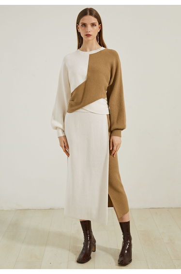 Two-Tone Flap Knit Skirt