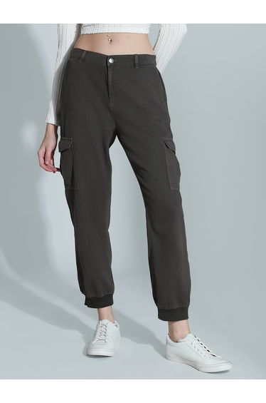 Mid Rise Regular Fit Trousers with Cargo Pockets