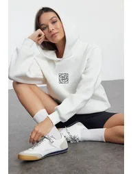 Ecru Oversize/Wide Pattern Embroidered Thick Inside Fleece Knitted Sweatshirt