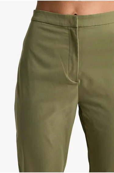 بنطلون بأرجل مستقيمة ضيقة - أخضر 