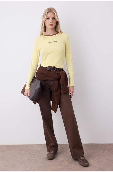 Light Yellow Embroidered Fitted/Fits the Body Contrast Detail Knitted T-Shirt