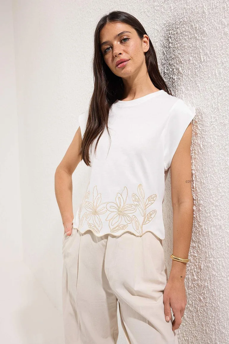 Ecru Embroidered Regular/Normal Fit Knitted T-Shirt - 1