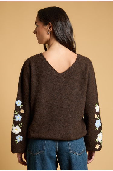 Floral Embroidered V Neck Knitted Jumper product thumbnail 3