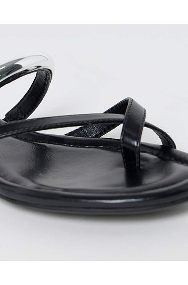 Toe Loop Hardware Sandals Wide product thumbnail 2