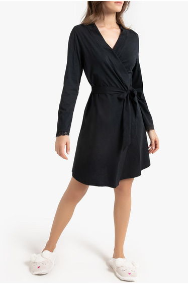 Black Long-Sleeved Bathrobe