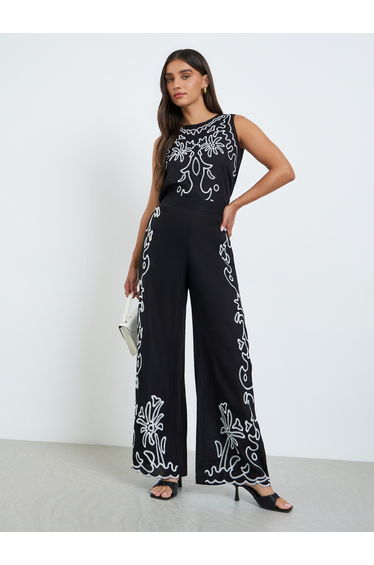 Women Black Embroidered Wide Leg Pants