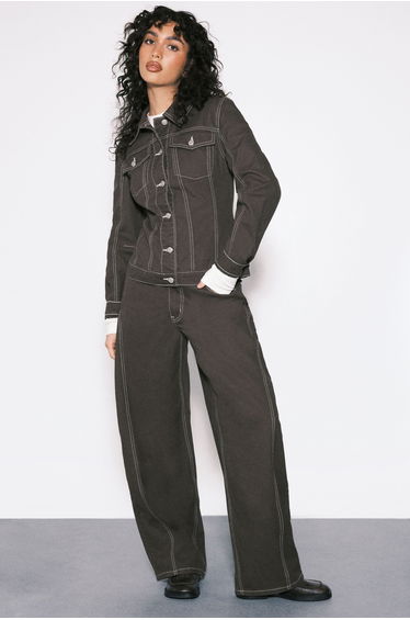 The Mid Waist Barrel Jean - chocolate