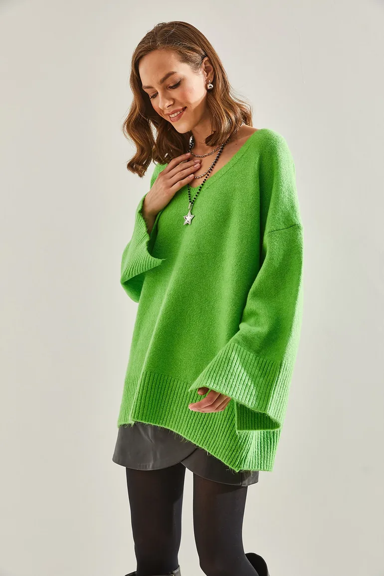 Women's V-neck Sweater - 5