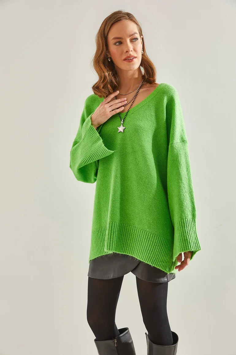 Women's V-neck Sweater - 4