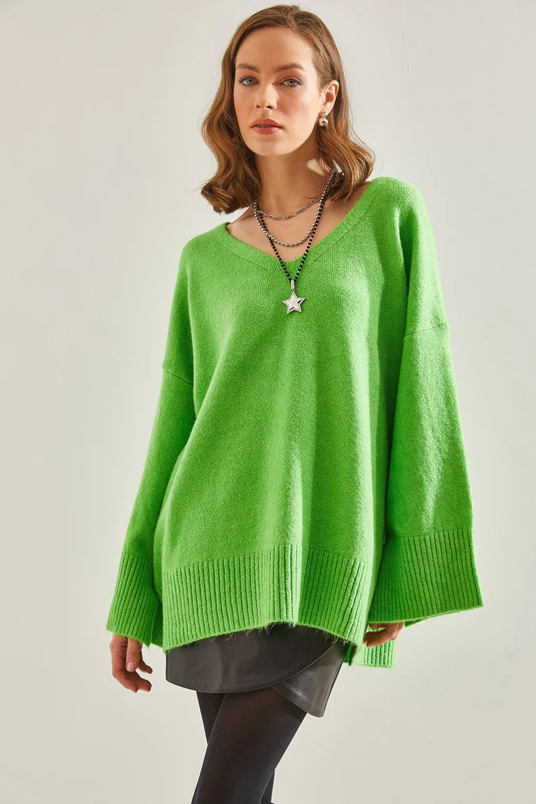 Women's V-neck Sweater