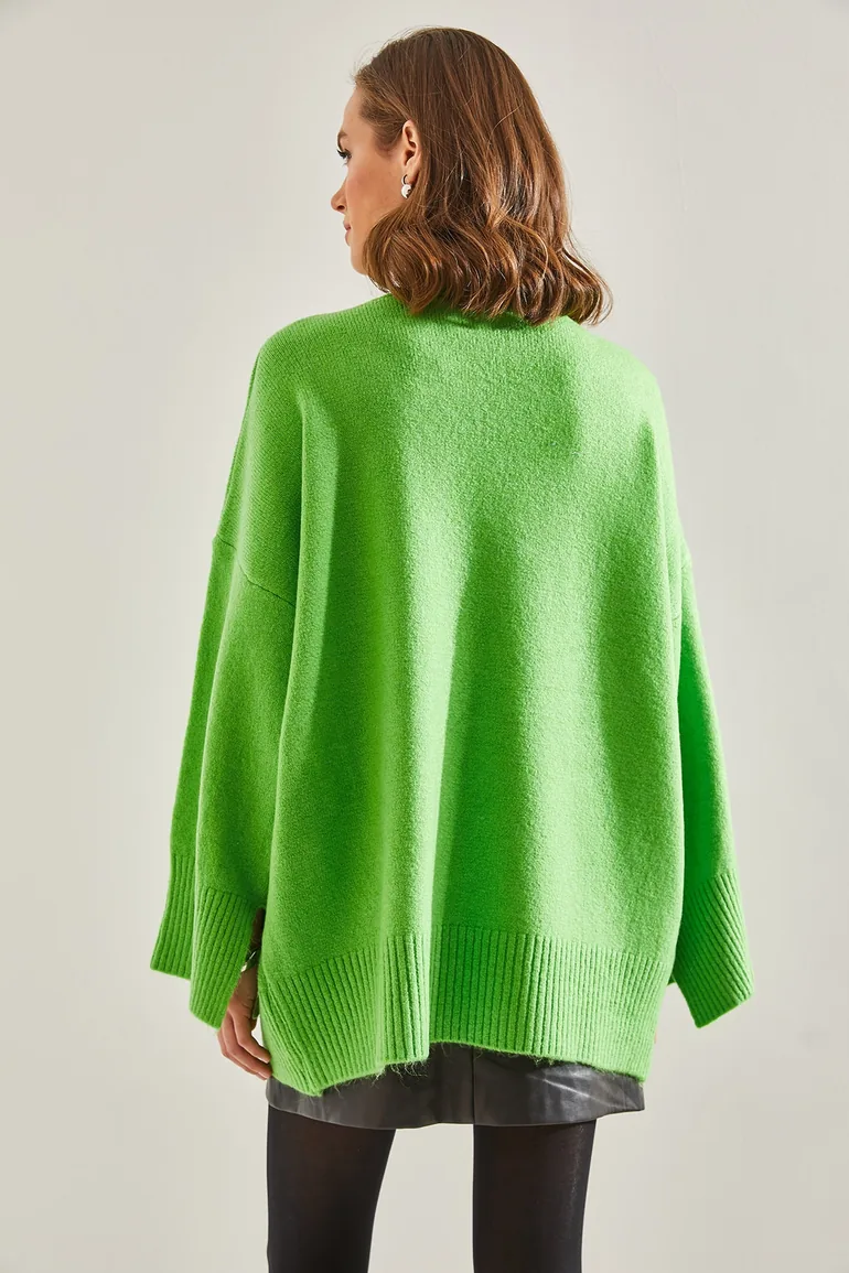 Women's V-neck Sweater - 2