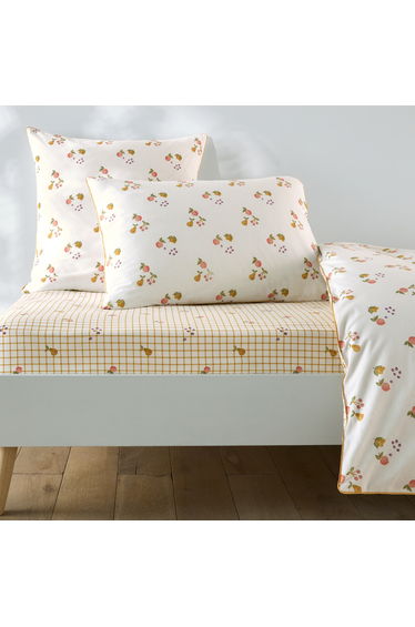 Lilac Child's Fitted Sheet in 50% Recycled Cotton with 25cm Flap and Fruit Print