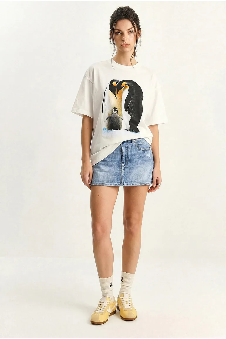 LUCCI Oversized Crew Neck Printed T-Shirt - 2