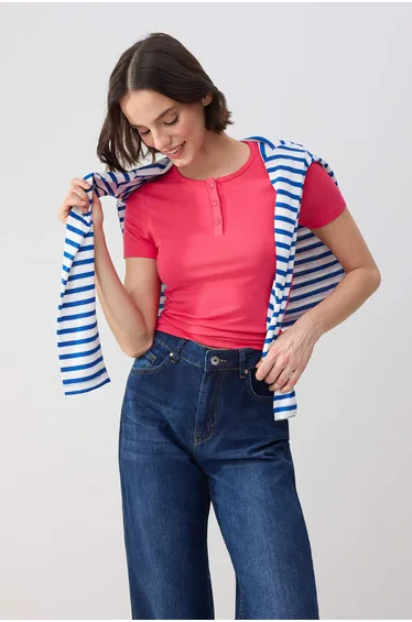 Fuchsia Fitted Short Sleeve Buttoned Soft Knitted Blouse