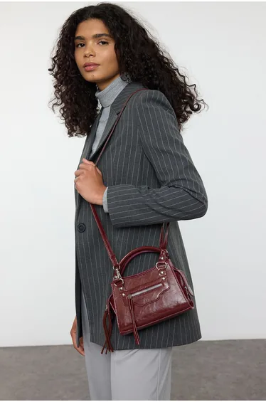 حقيبة حمل نسائي صغيرة بسيور متقاطعة - أحمر 