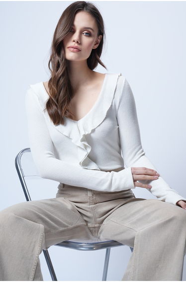 Women's Ecru V-Neck Ruffle Detailed Knitted Blouse