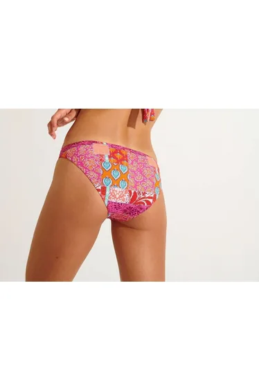 سروال بكيني 